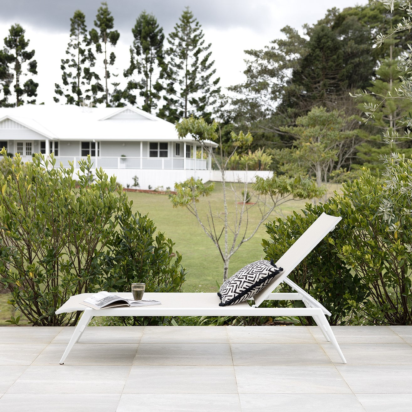 AYANA SUNLOUNGE WHITE