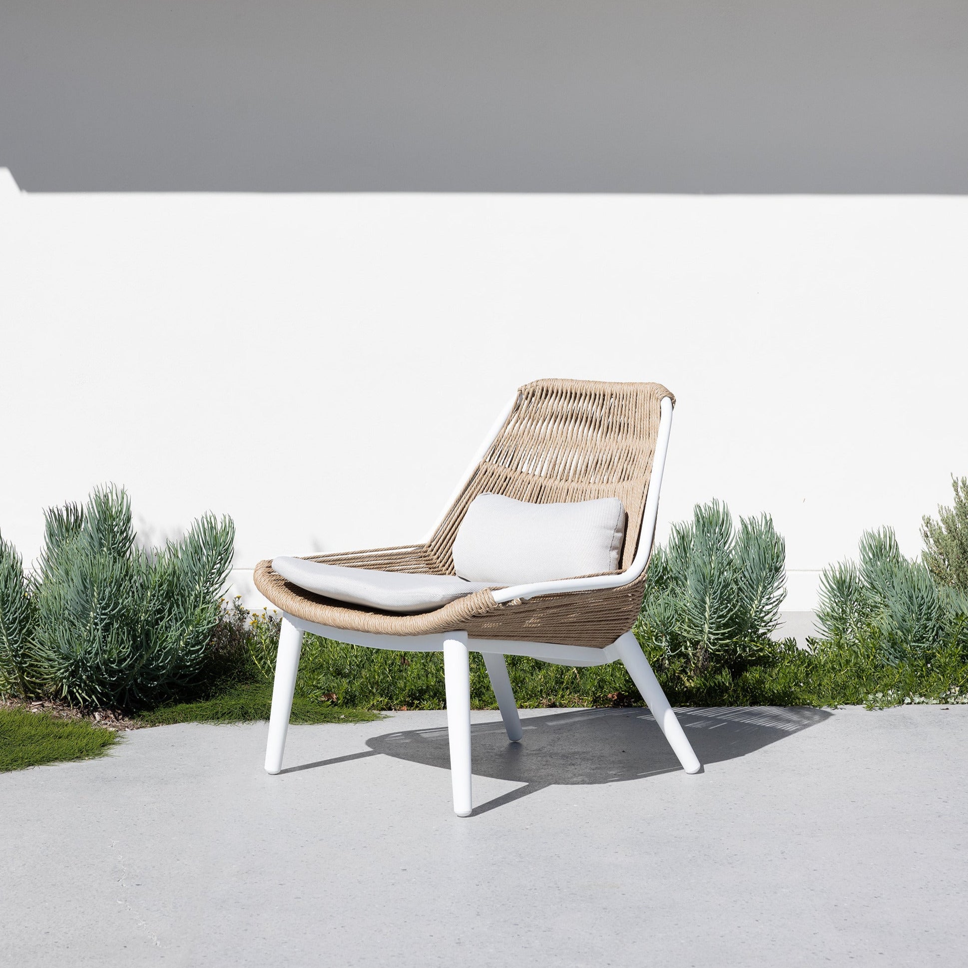Arona Armchair