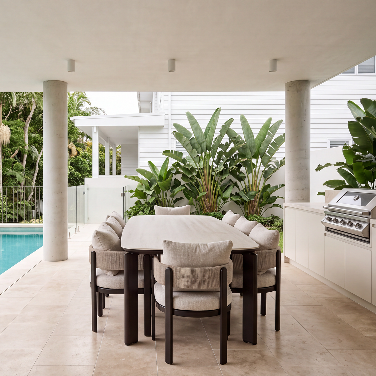 Oliver & Harbour Dining Setting - 9 Pce Umbria