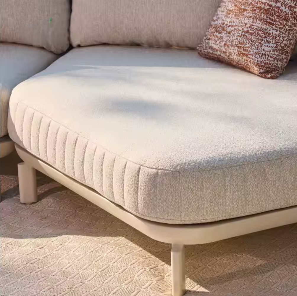 Oliver Lounge