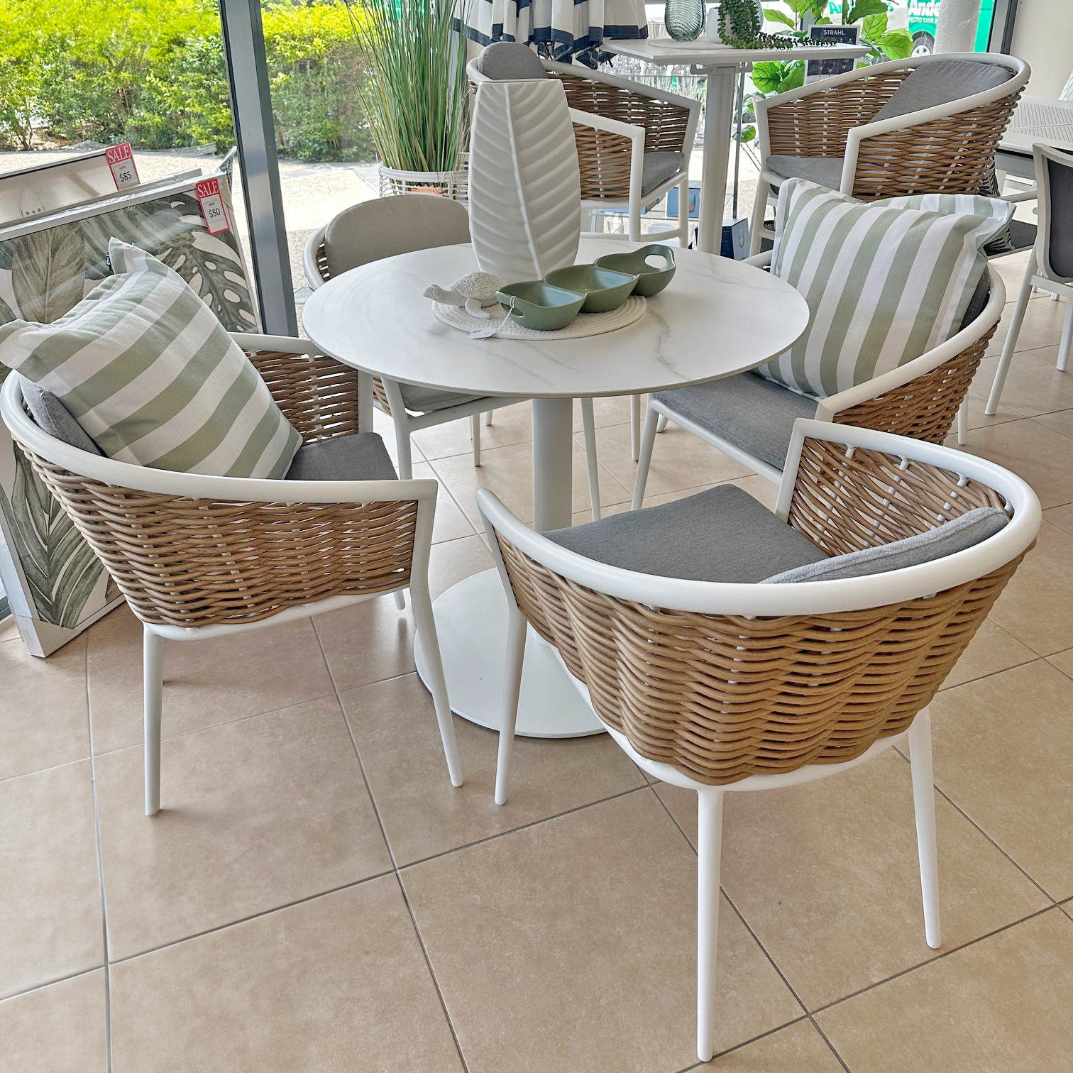 FREEDOM & ARTEMIS DINING 5 PCE - FLOOR STOCK
