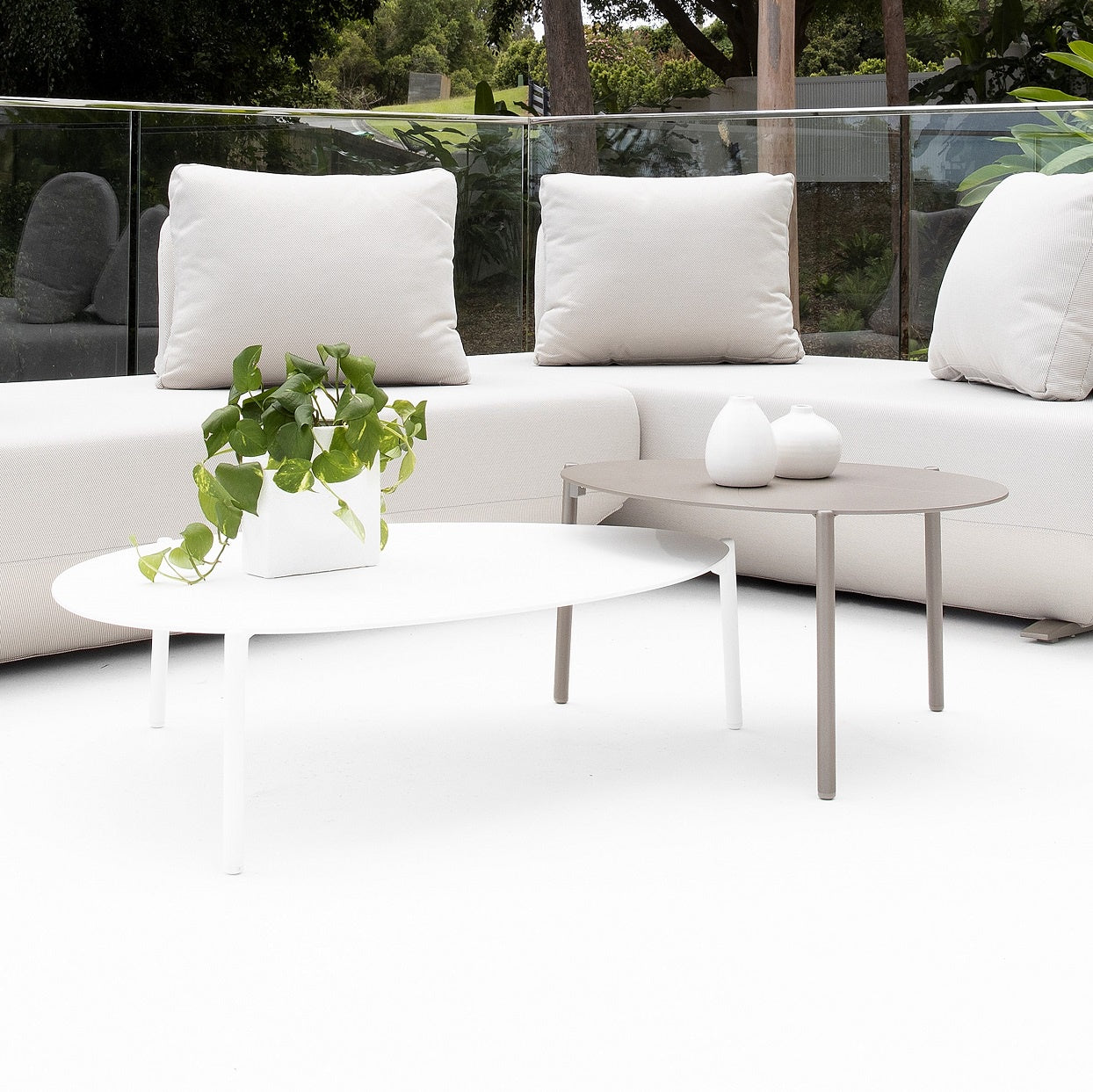 COBBLESTONE COFFEE TABLE LARGE 110X81