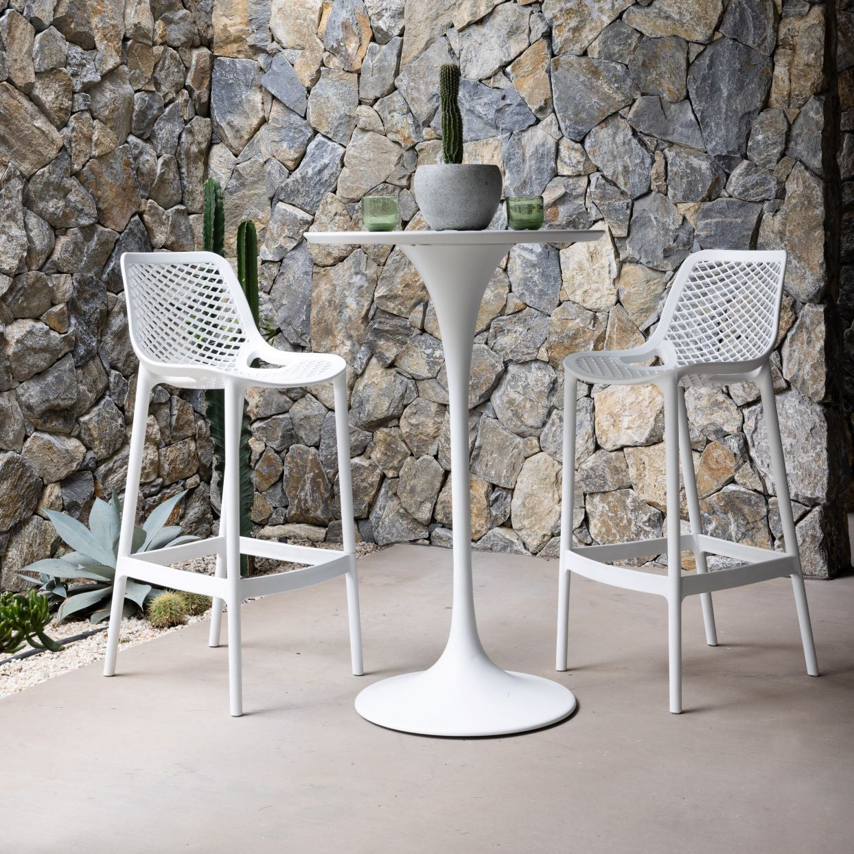 Cantina & Oasis Bar Setting - White 3pce