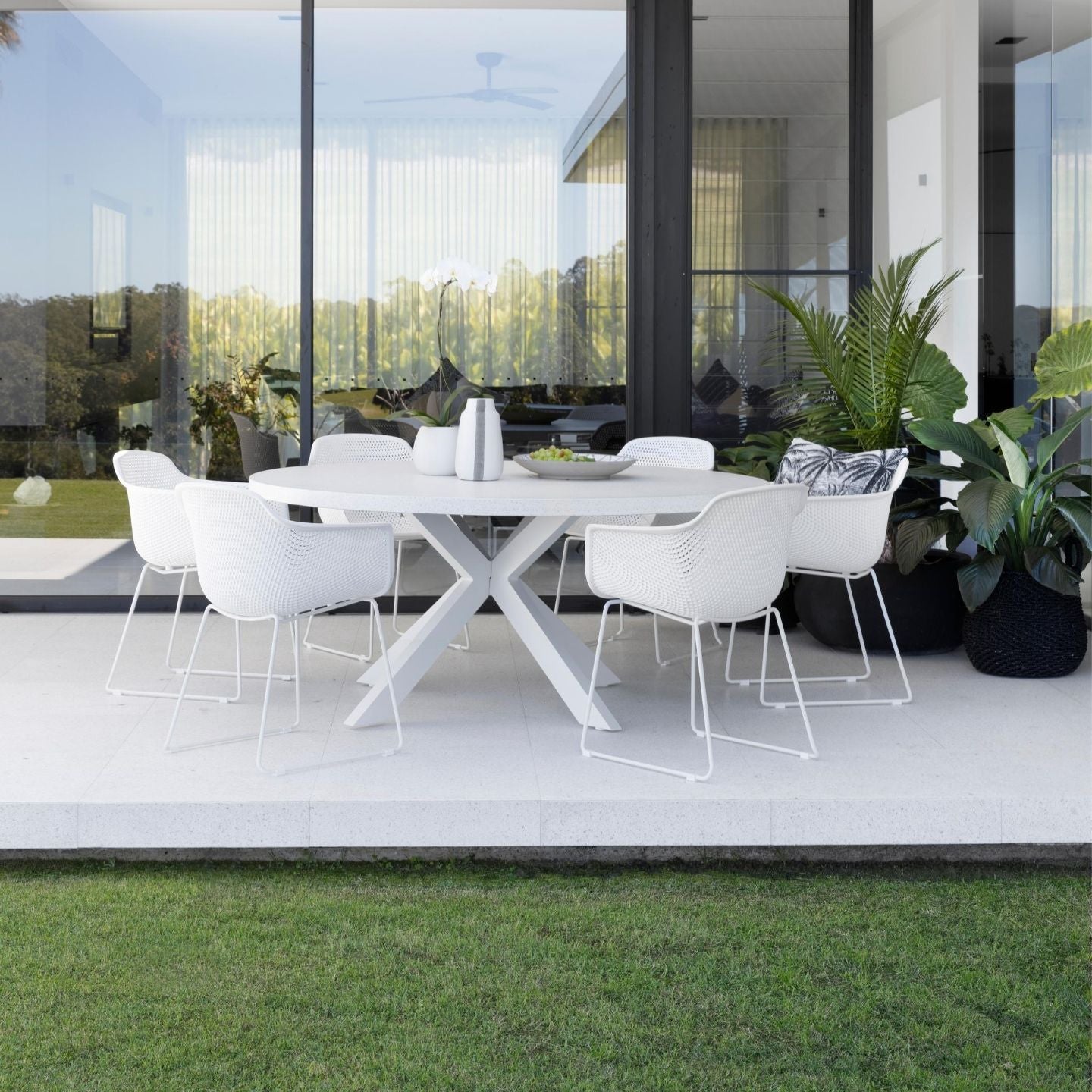 GRC Round Dining Table - 1.7m