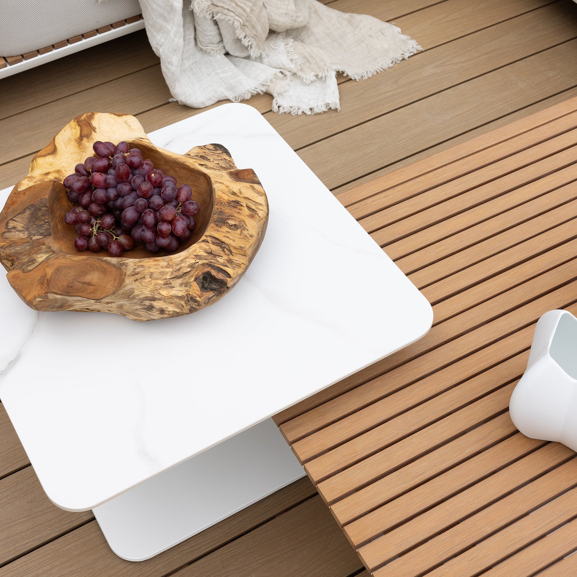 NEW WAVE COFFEE TABLES WHITE - SET OF TWO