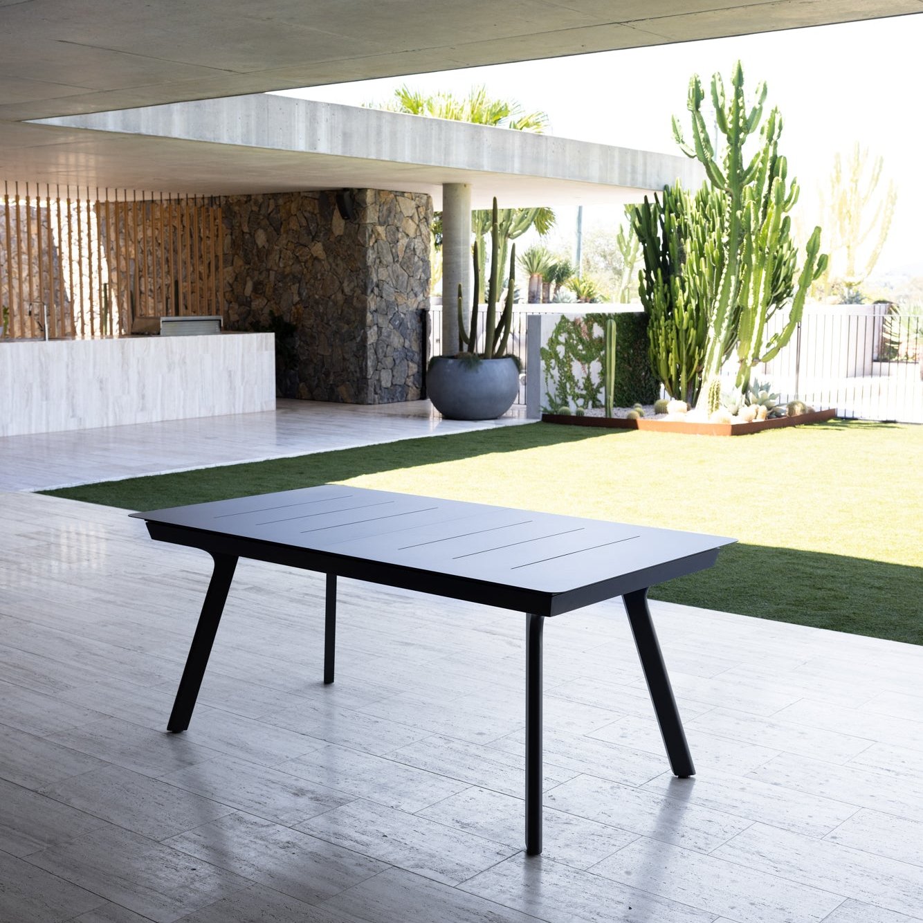 Tavolo Extension Dining Table