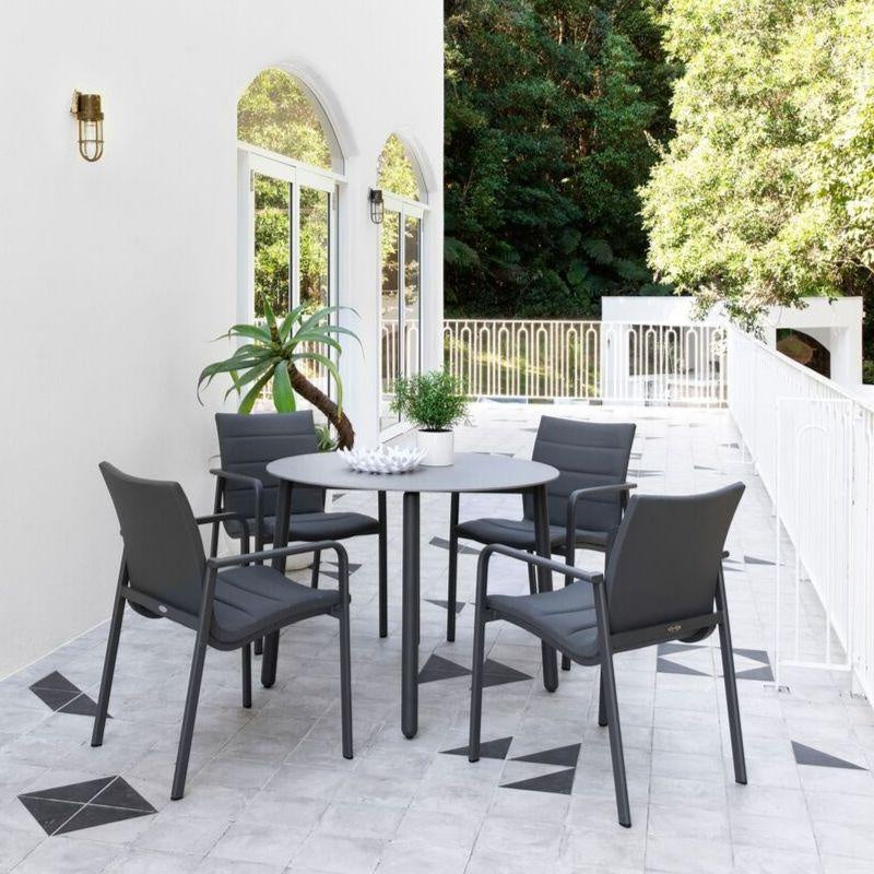 Mambo & Cassis Dining Setting - Charcoal